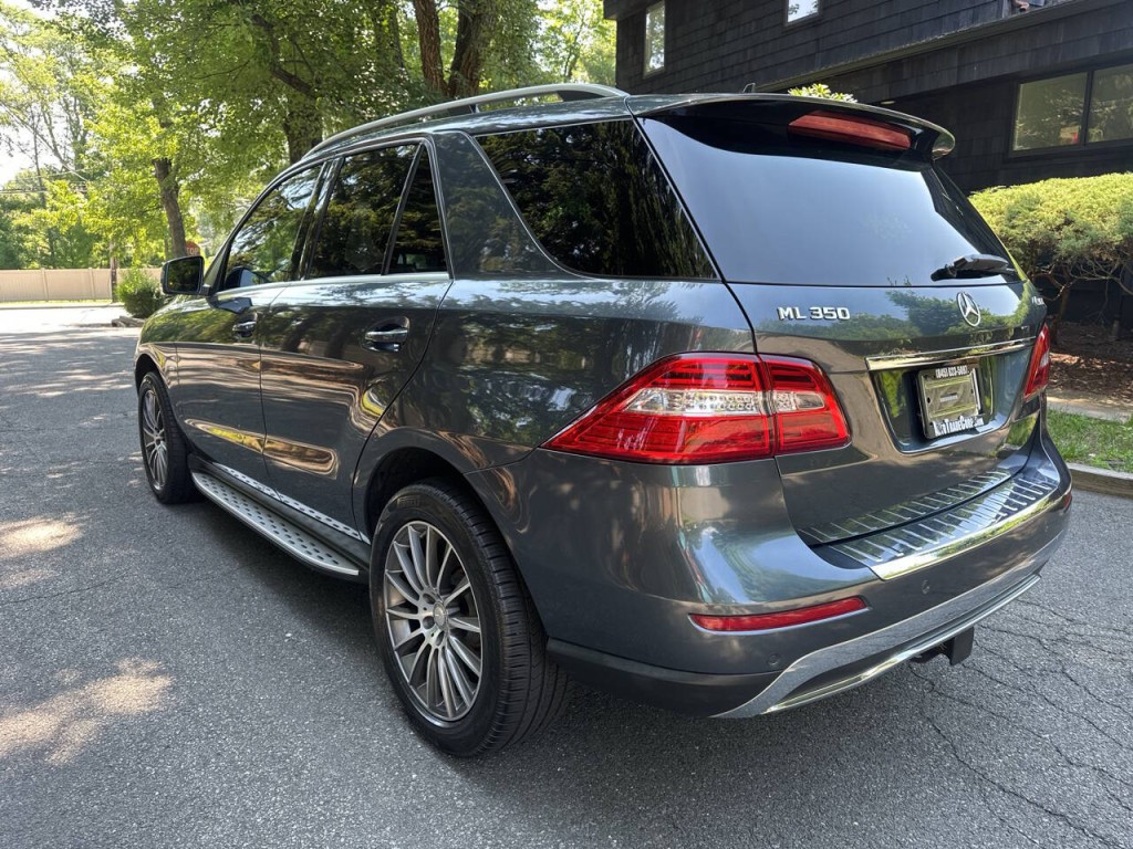 2012 Mercedes-Benz M-Class Image 6