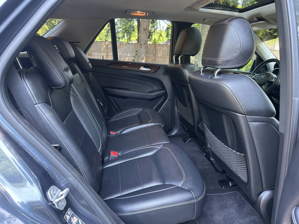 2012 Mercedes-Benz M-Class Image 24