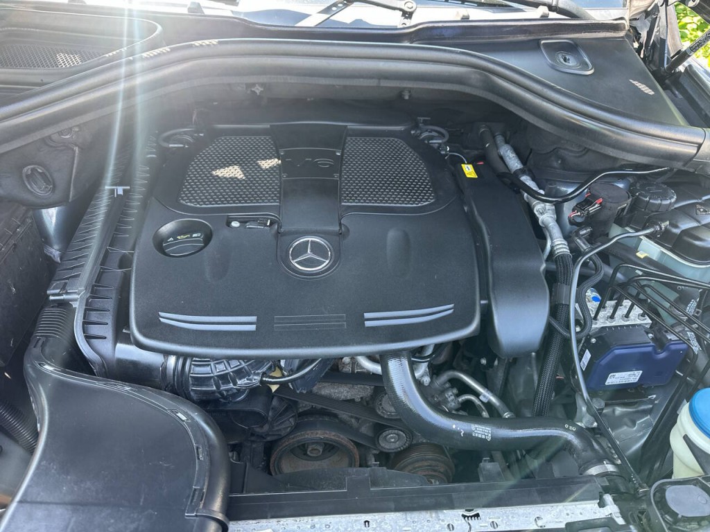 2012 Mercedes-Benz M-Class Image 27