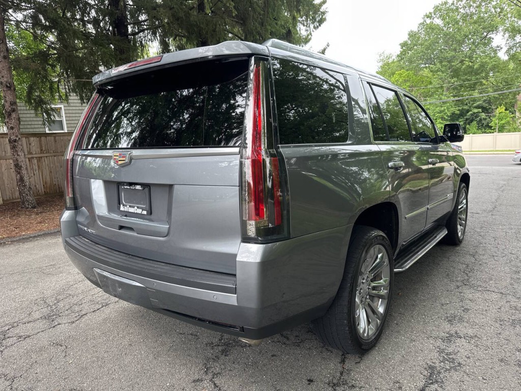 2019 Cadillac Escalade Image 4