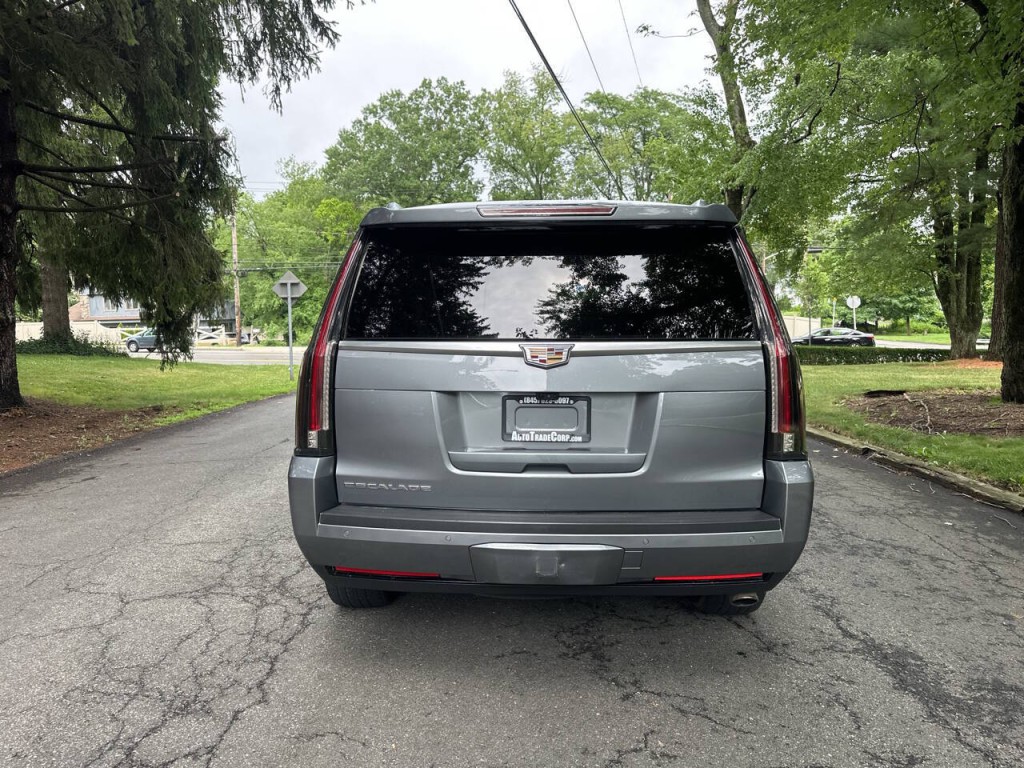 2019 Cadillac Escalade Image 5