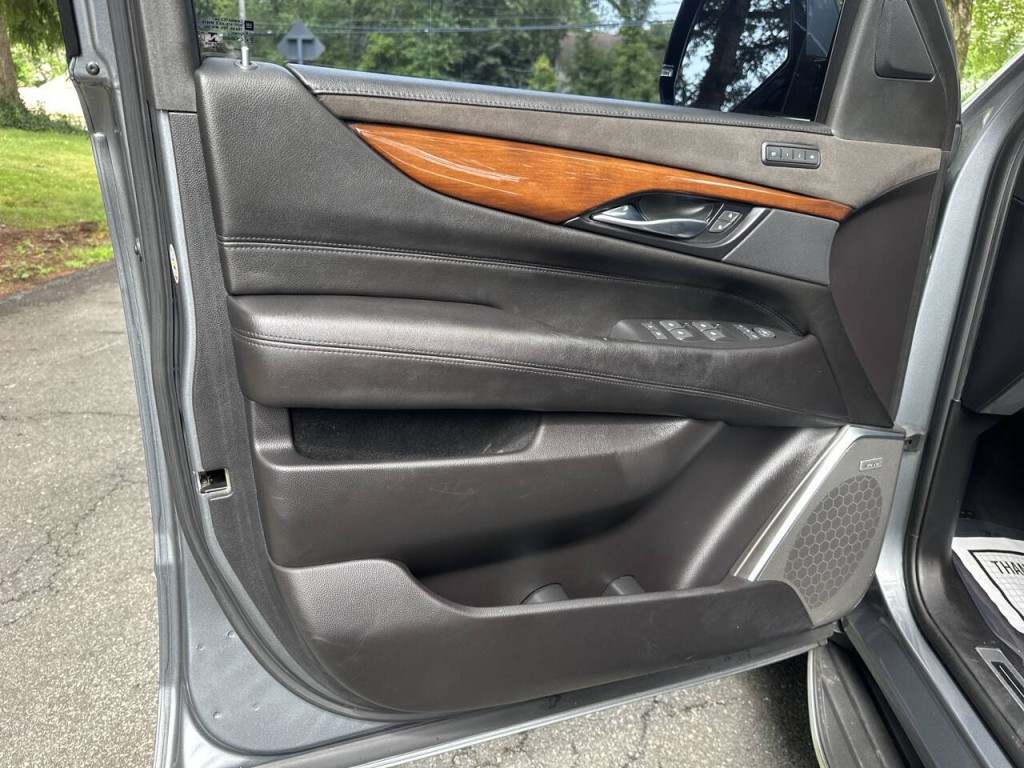 2019 Cadillac Escalade Image 18