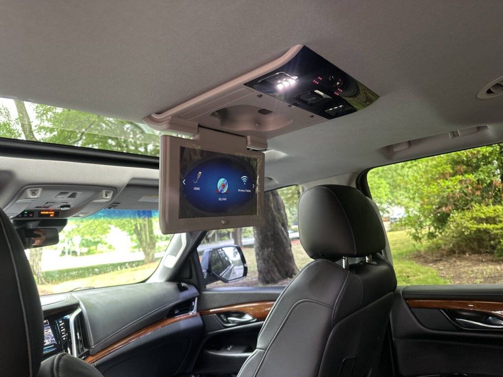 2019 Cadillac Escalade Image 21