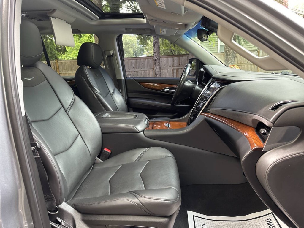 2019 Cadillac Escalade Image 25