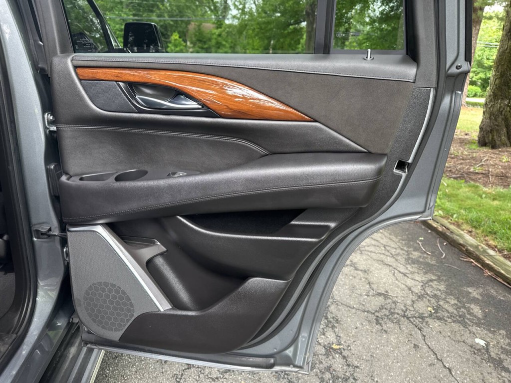 2019 Cadillac Escalade Image 29