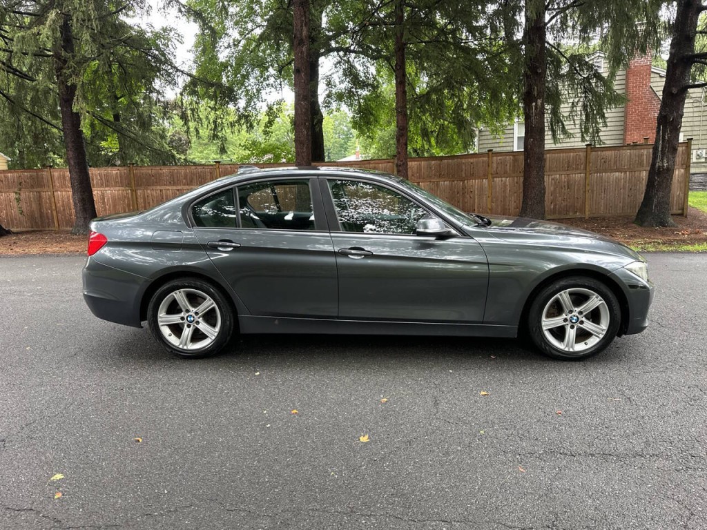 2015 BMW 3 Series Image 3