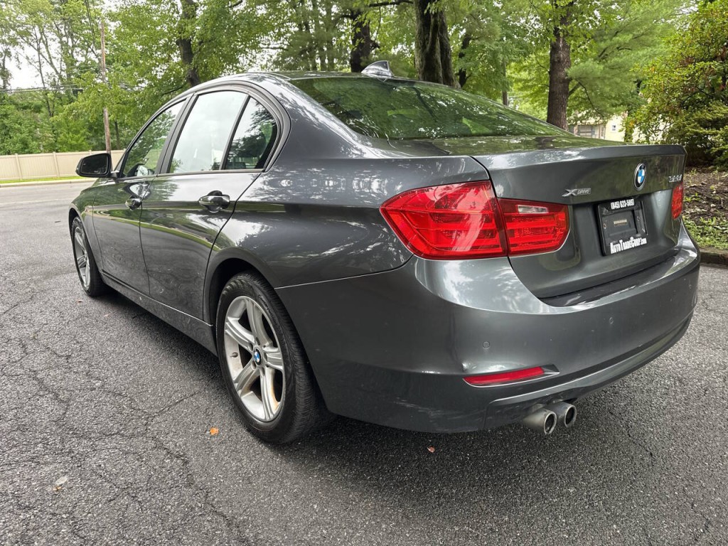 2015 BMW 3 Series Image 6