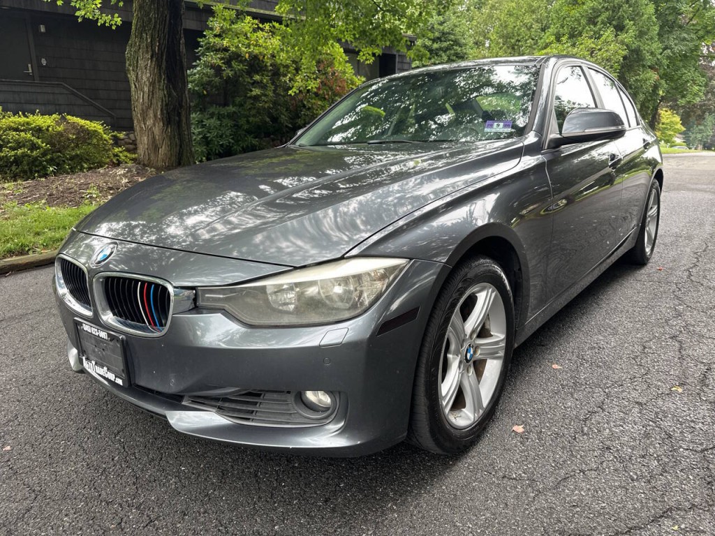 2015 BMW 3 Series Image 8