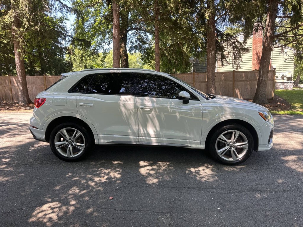 2020 Audi Q3 Image 3