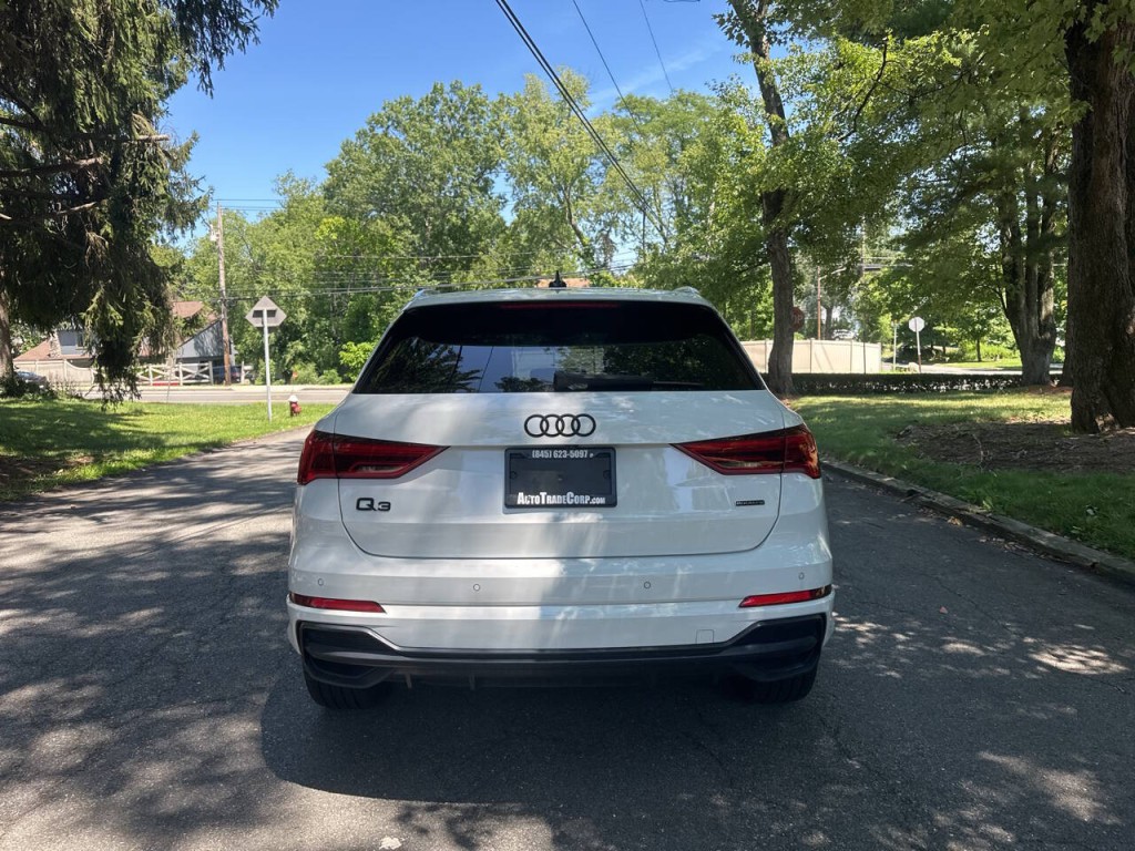 2020 Audi Q3 Image 5