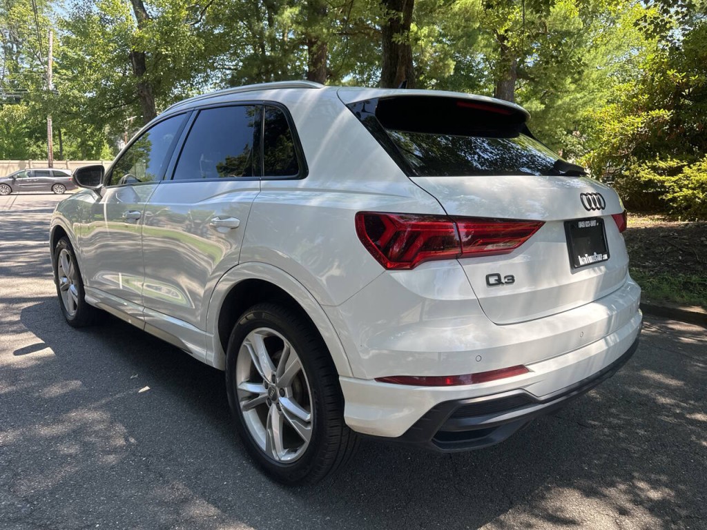 2020 Audi Q3 Image 6