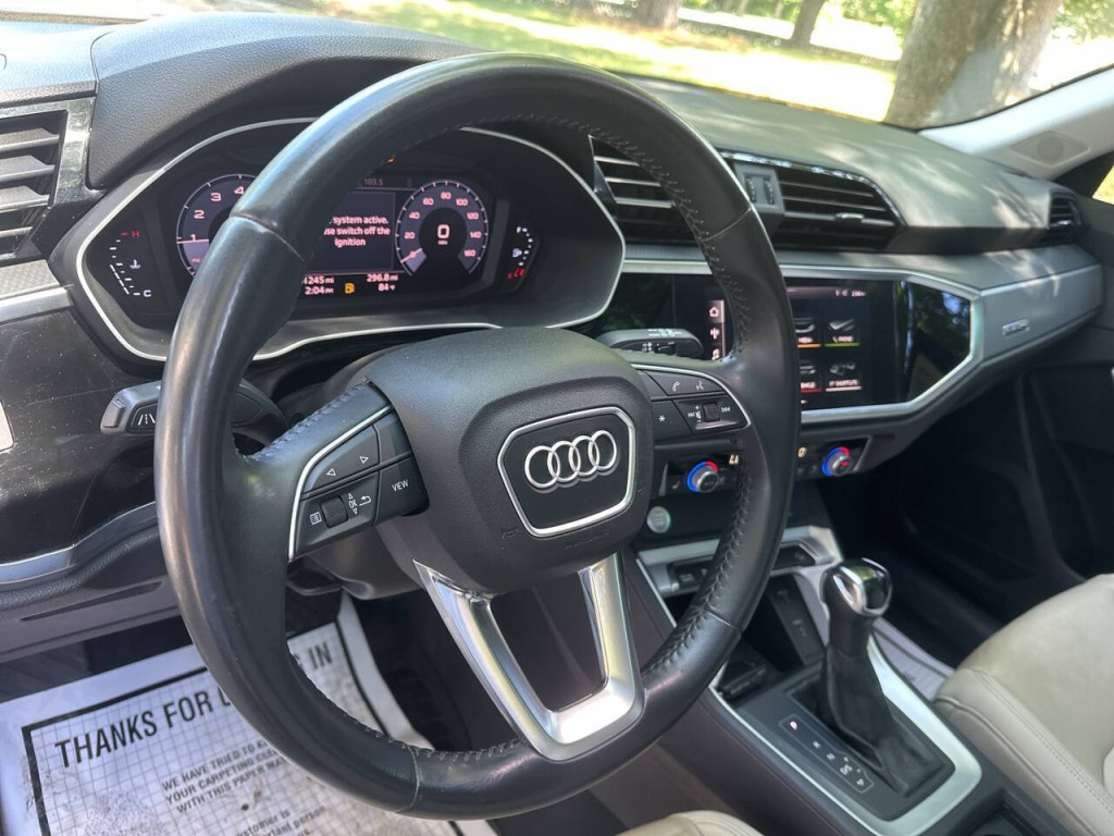 2020 Audi Q3 Image 11