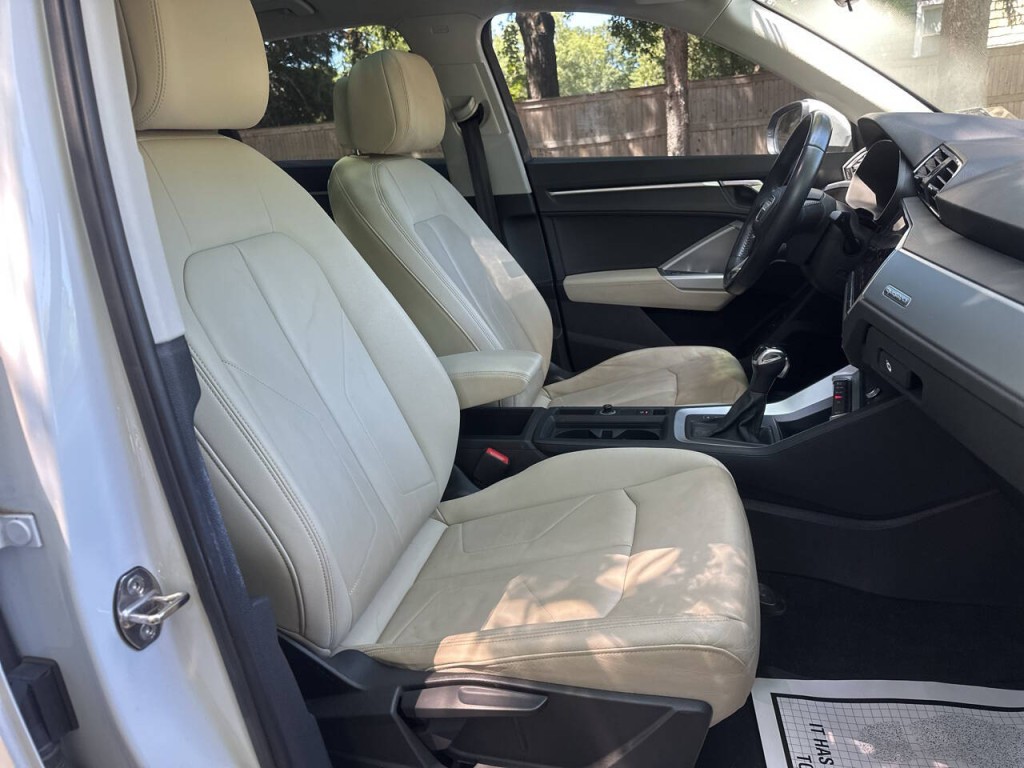 2020 Audi Q3 Image 18