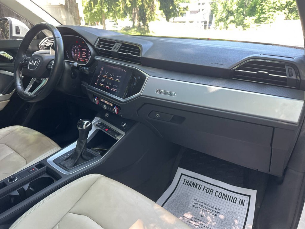 2020 Audi Q3 Image 19
