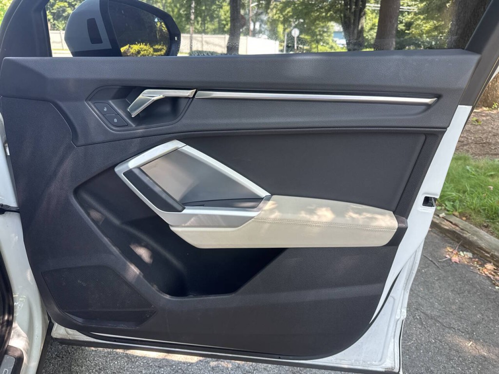 2020 Audi Q3 Image 20