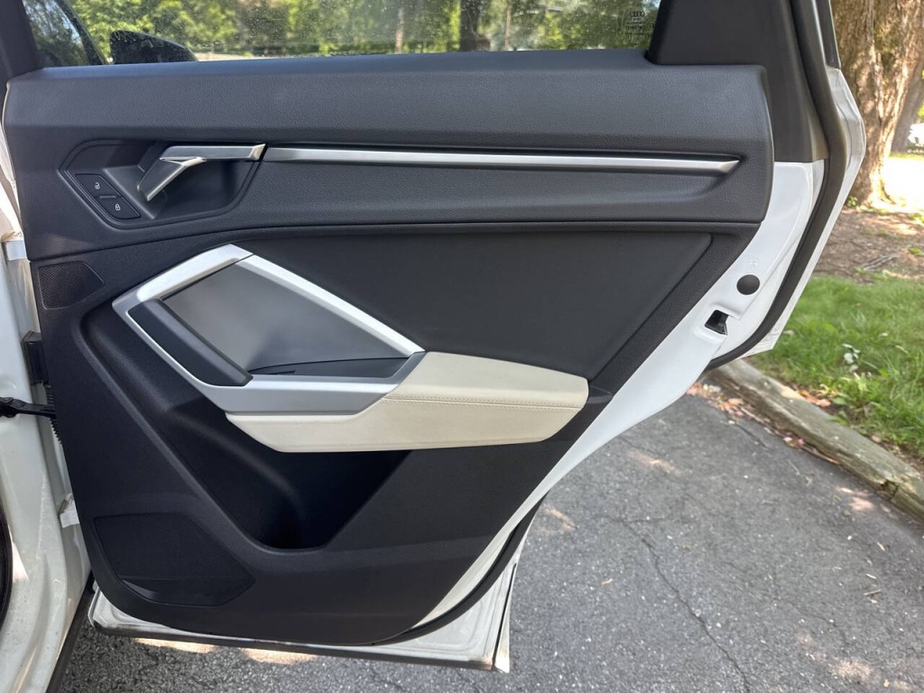 2020 Audi Q3 Image 22