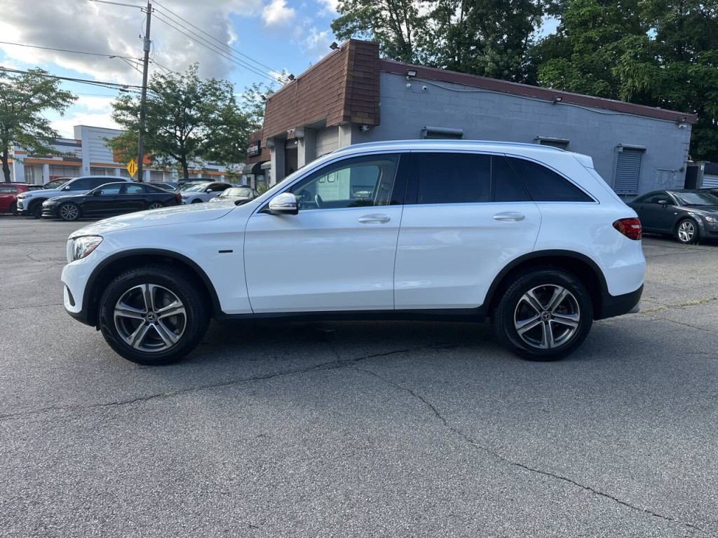 2019 Mercedes-Benz GLC-Class Image 7