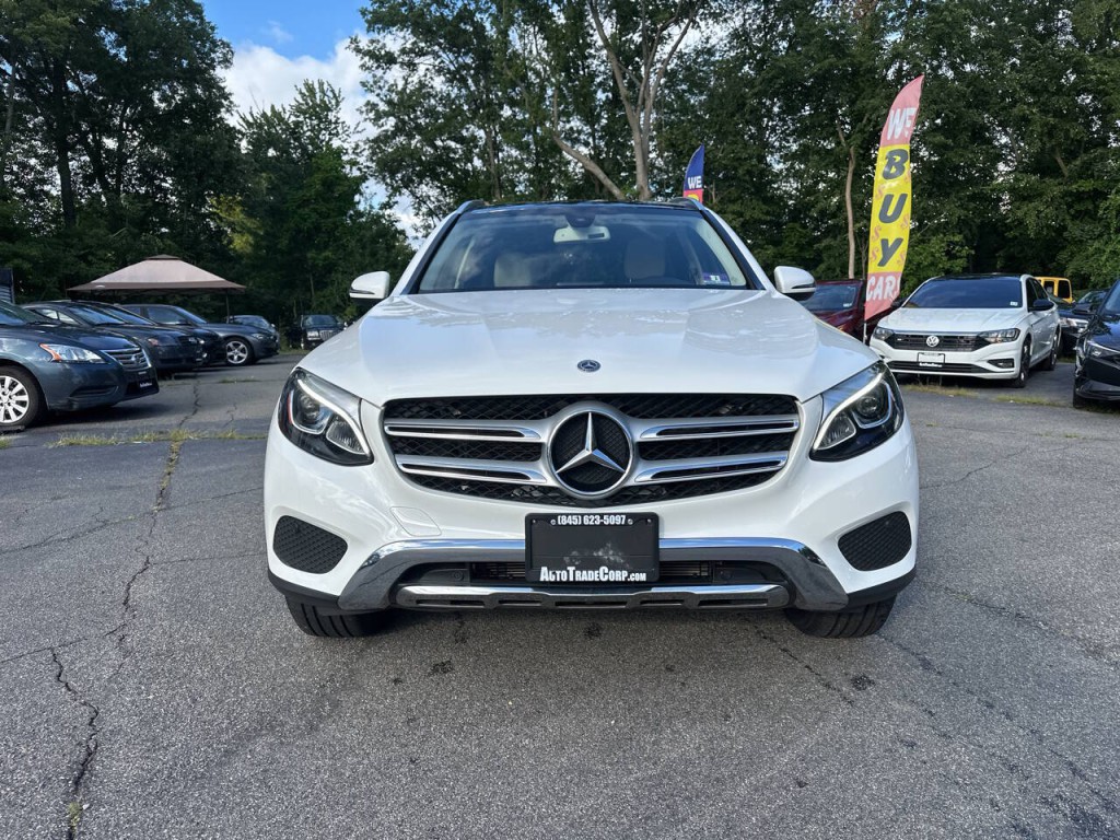 2019 Mercedes-Benz GLC-Class Image 9