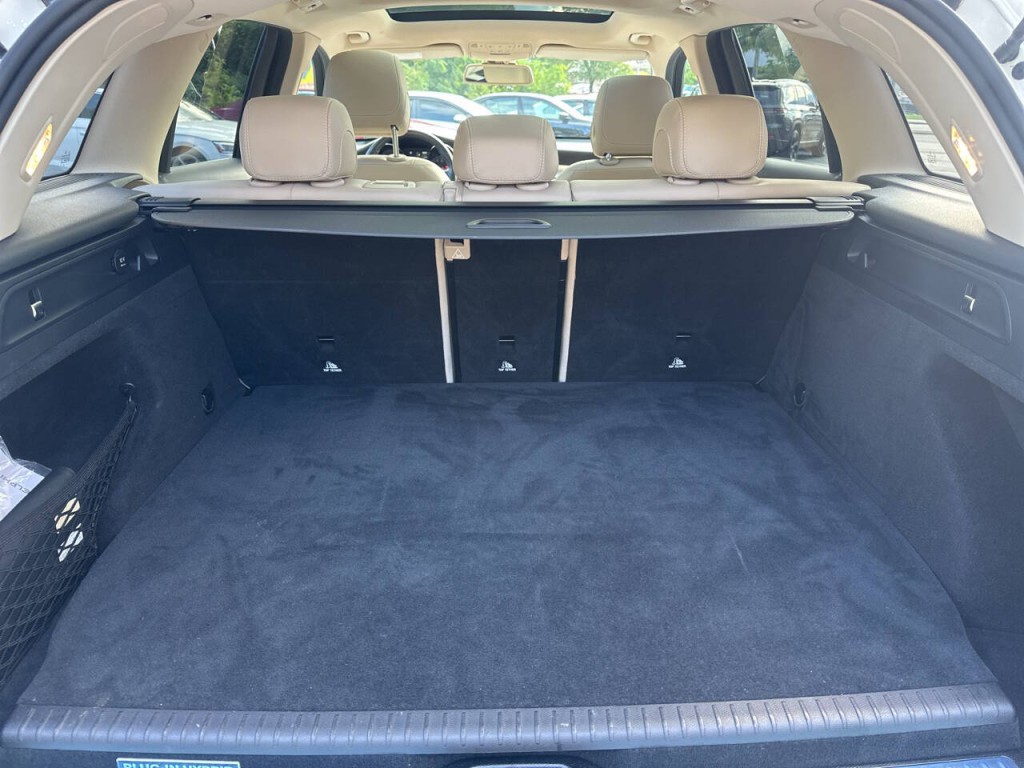2019 Mercedes-Benz GLC-Class Image 26