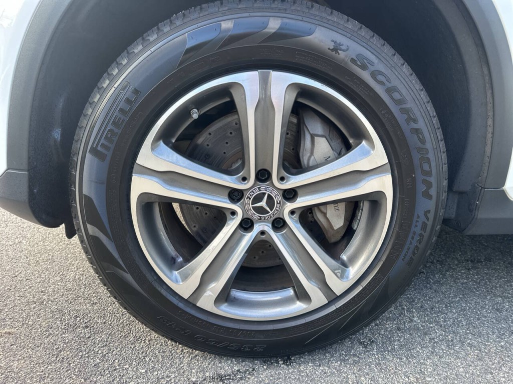 2019 Mercedes-Benz GLC-Class Image 28