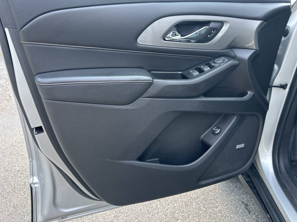 2018 Chevrolet Traverse Image 16