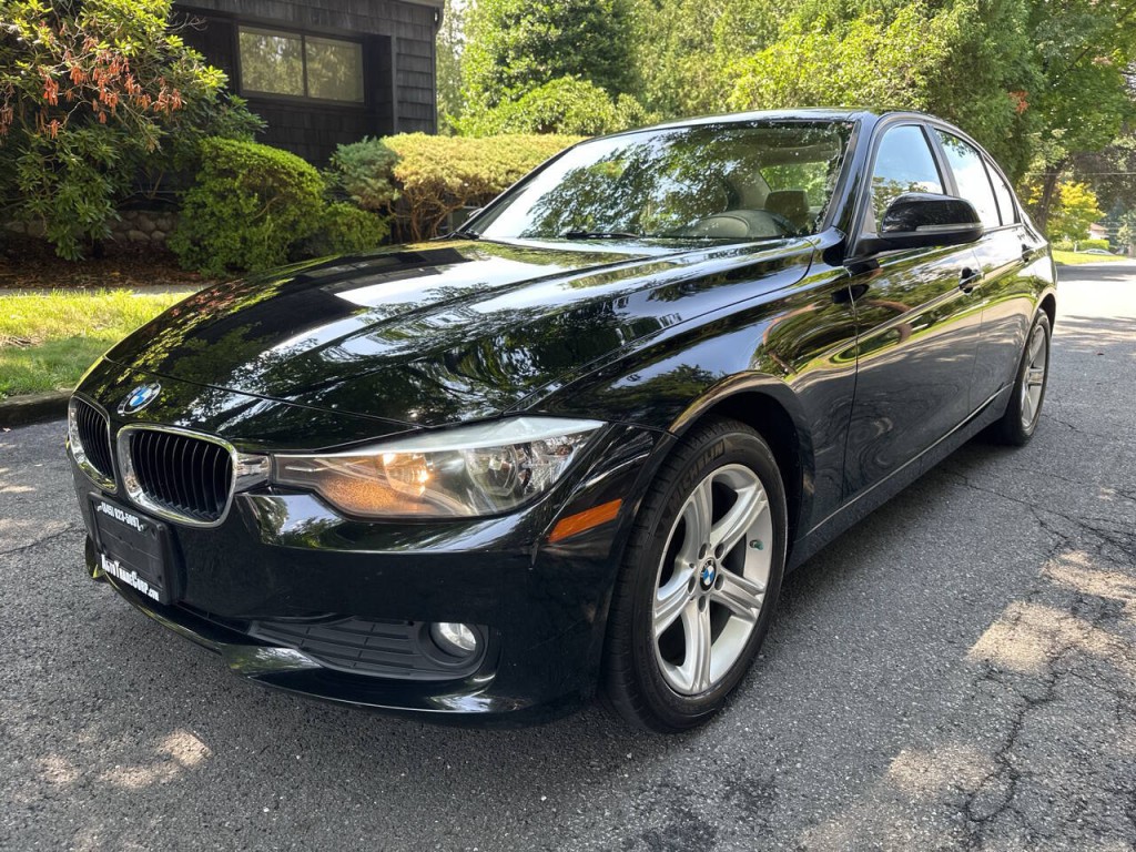 2014 BMW 3 Series Image 8