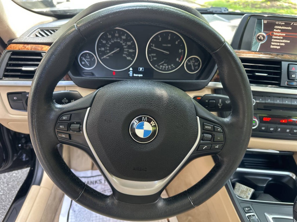 2014 BMW 3 Series Image 11