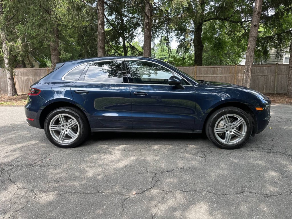 2016 Porsche Macan Image 3
