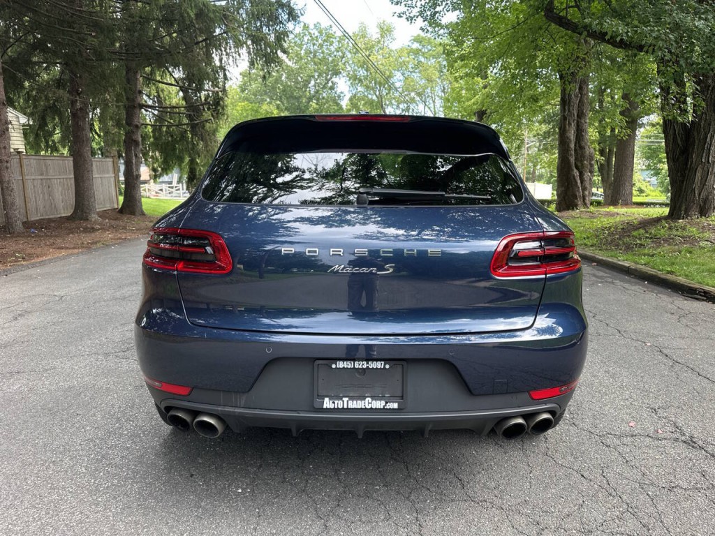 2016 Porsche Macan Image 5