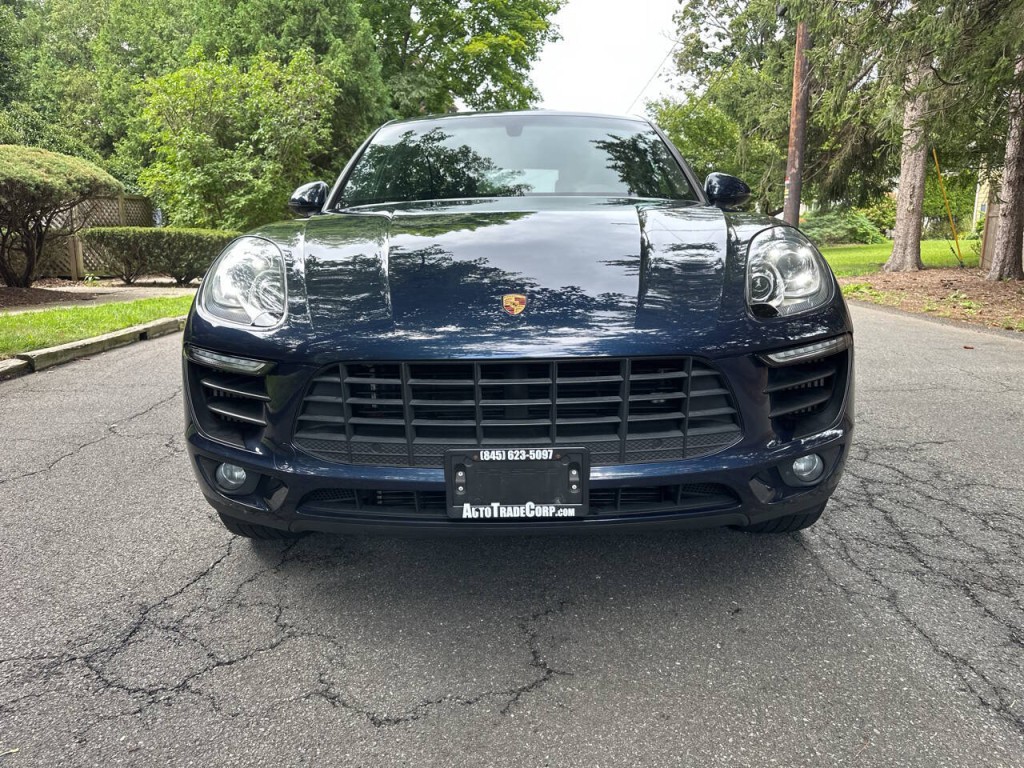2016 Porsche Macan Image 9