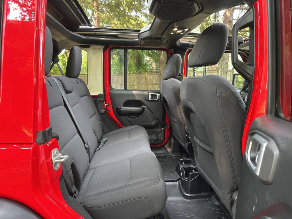 2020 Jeep Wrangler Unlimited Image 25