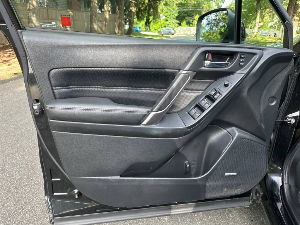 2018 Subaru Forester Image 17