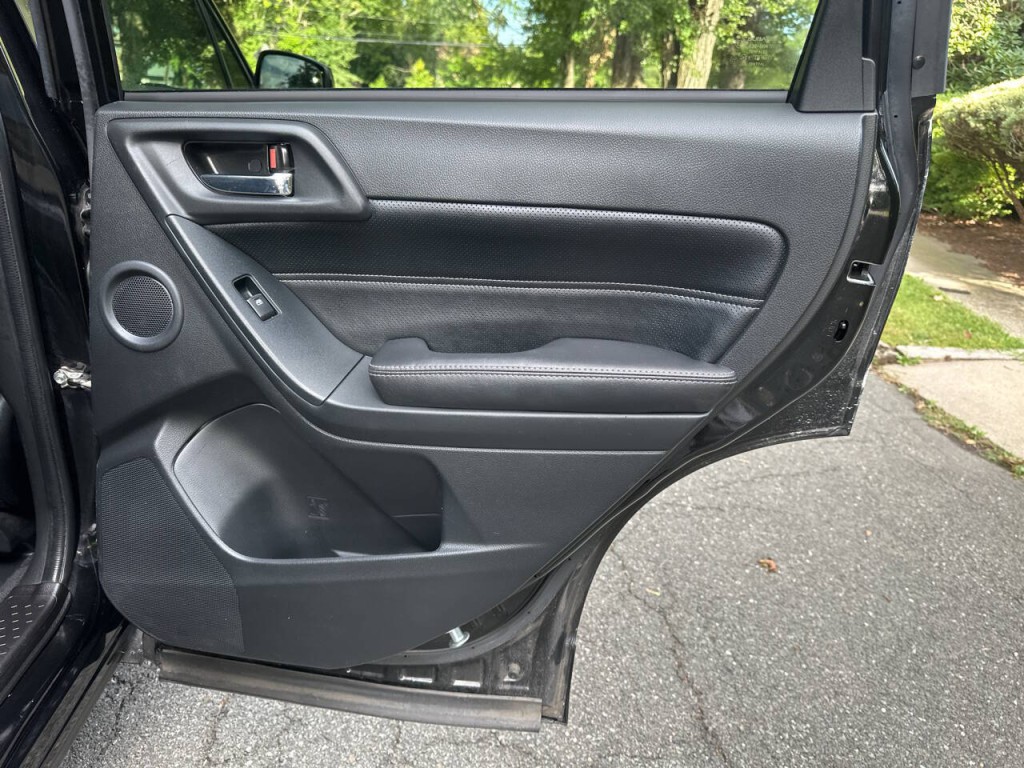 2018 Subaru Forester Image 25