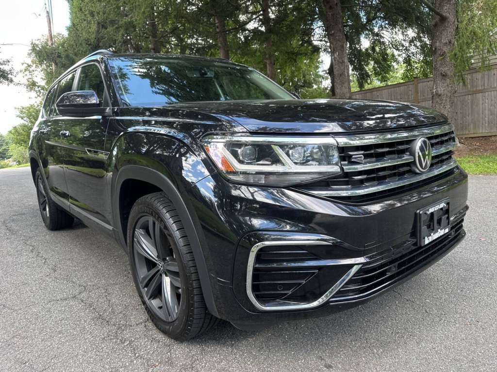2021 Volkswagen Atlas Image 2