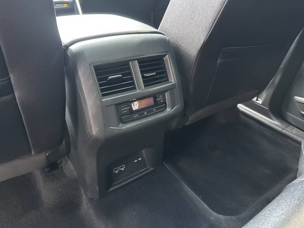 2021 Volkswagen Atlas Image 18