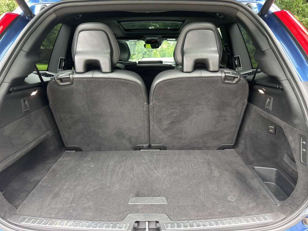 2019 Volvo XC90 Image 32