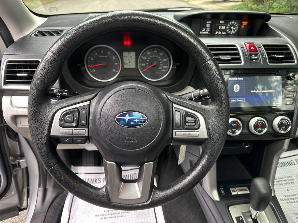 2017 Subaru Forester Image 11