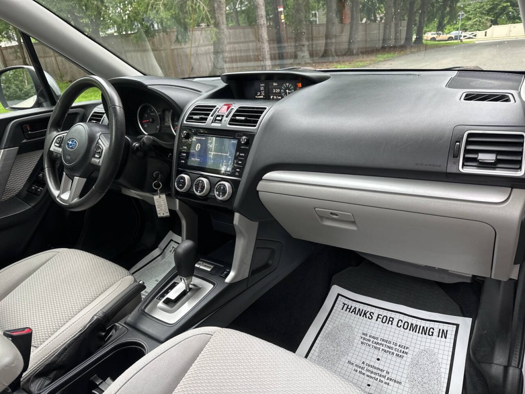 2017 Subaru Forester Image 20