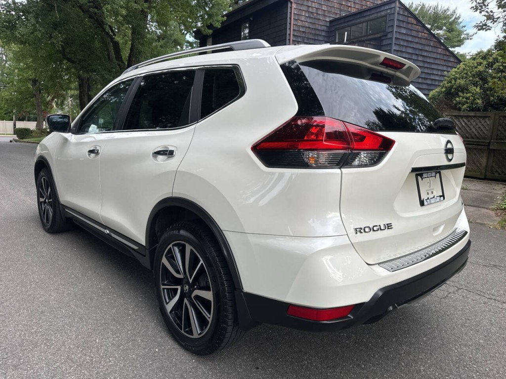 2018 Nissan Rogue Image 6