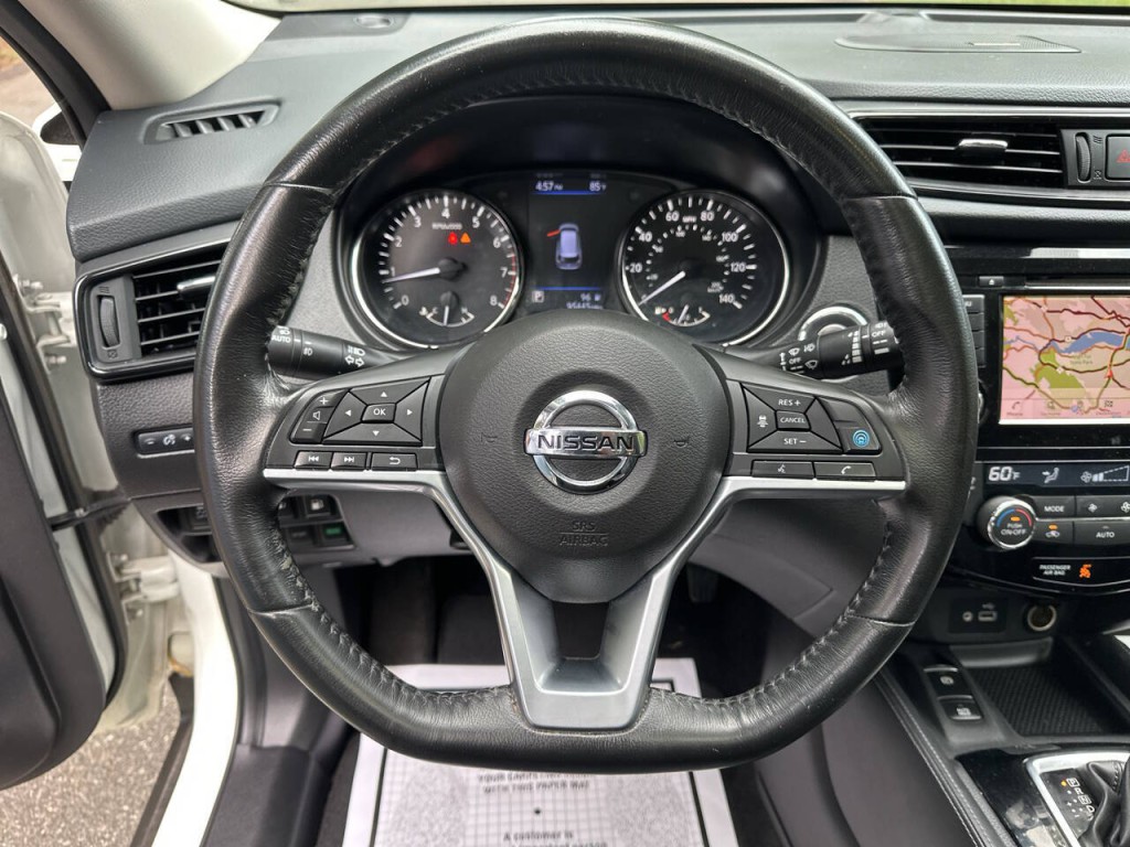 2018 Nissan Rogue Image 11