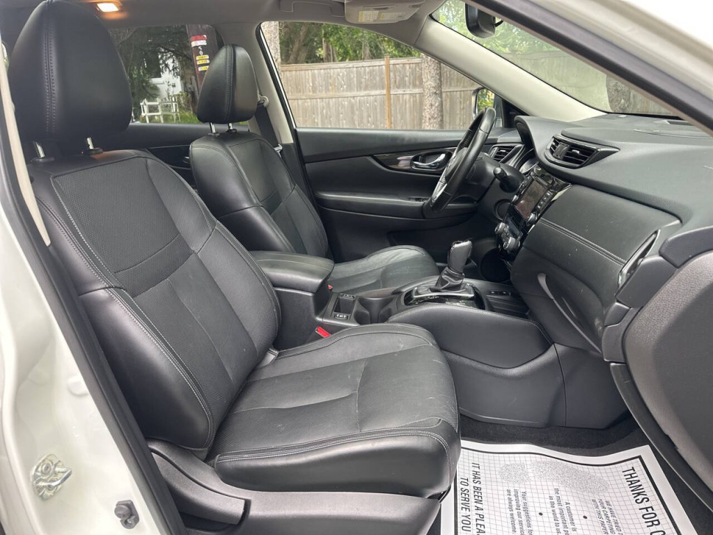 2018 Nissan Rogue Image 23