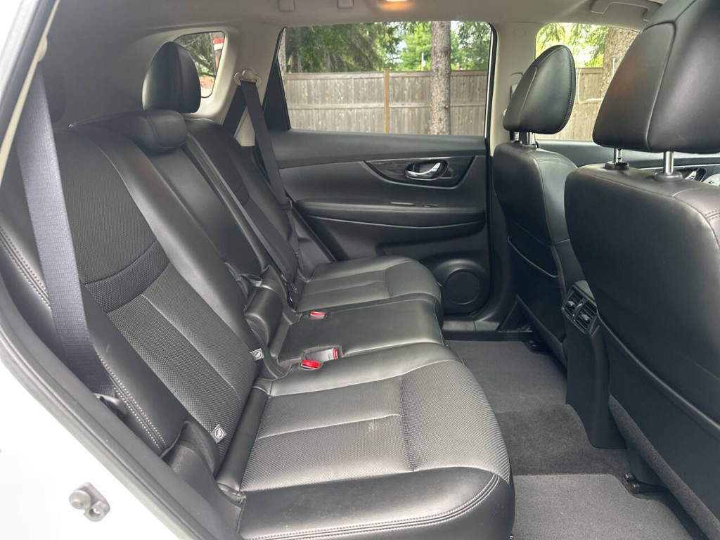 2018 Nissan Rogue Image 26