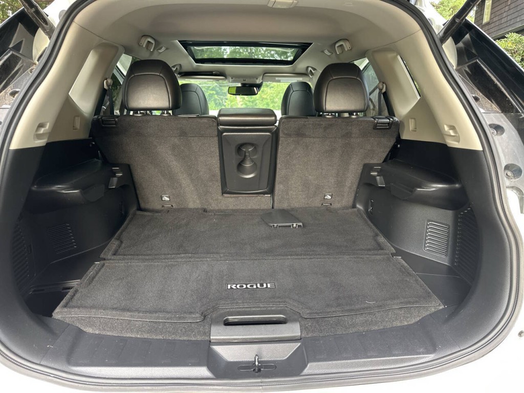 2018 Nissan Rogue Image 28