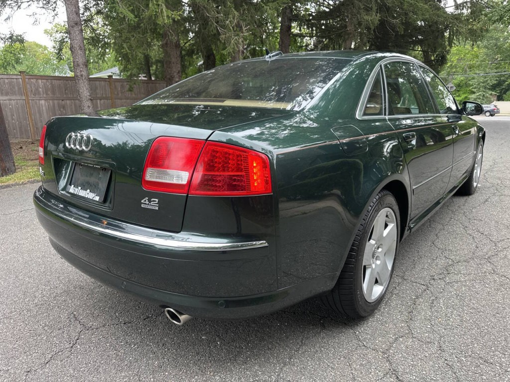 2004 Audi A8 Image 4