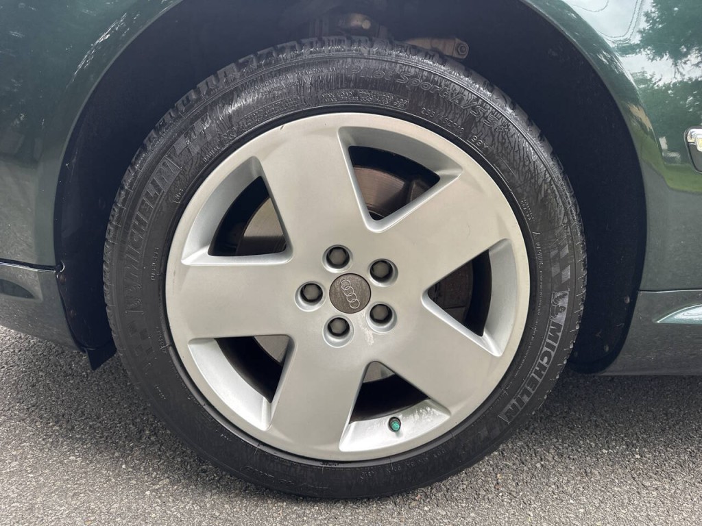 2004 Audi A8 Image 27