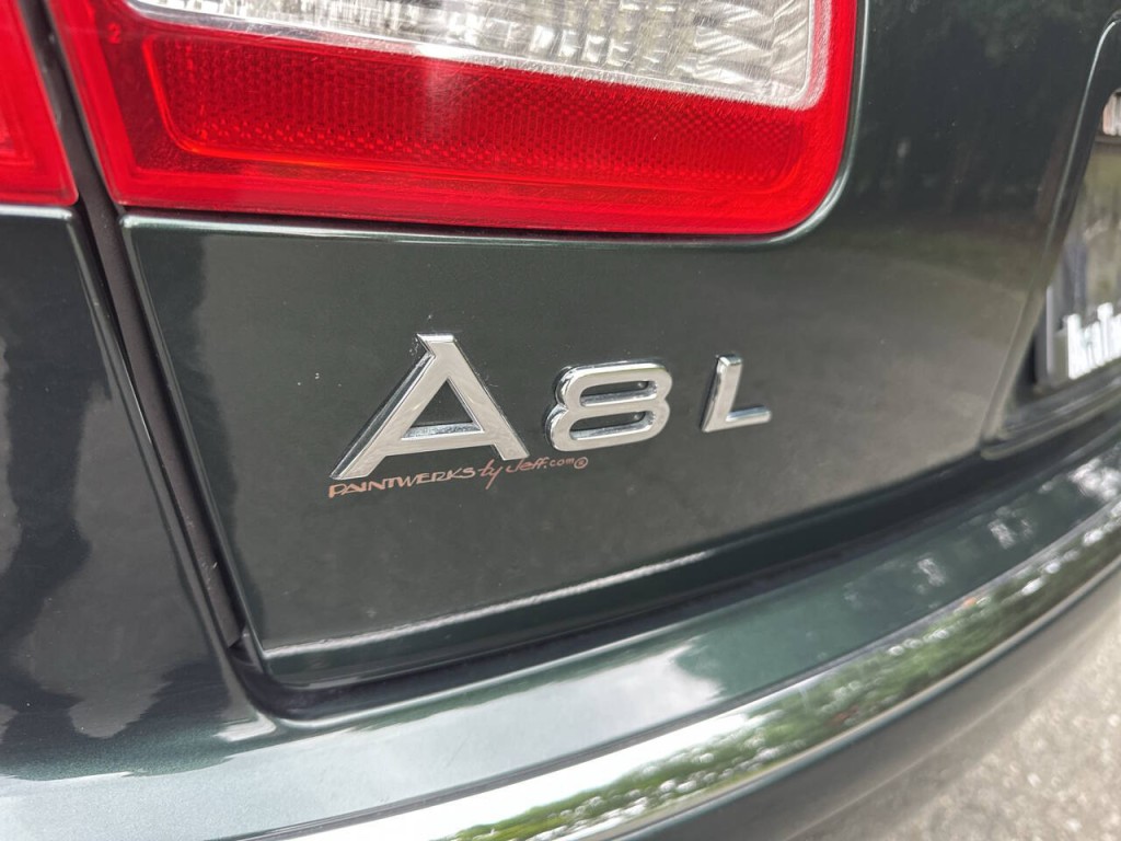 2004 Audi A8 Image 29
