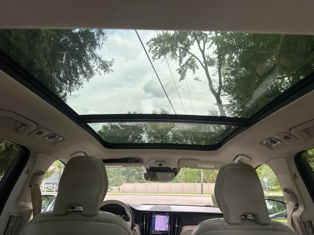 2021 Volvo XC60 Image 28