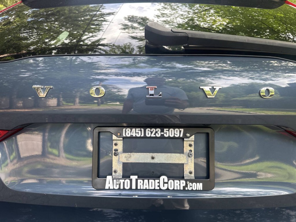 2021 Volvo XC60 Image 34