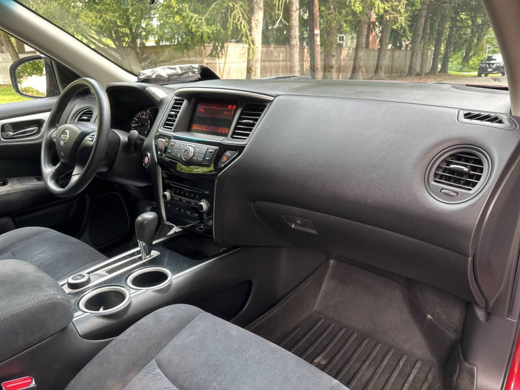 2013 Nissan Pathfinder Image 19