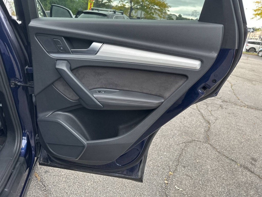 2018 Audi Q5 Image 25